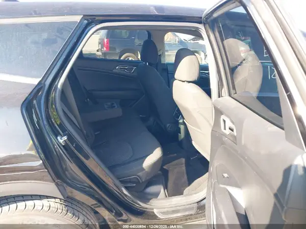 KNDPUCDF0R7279506 2024 KIA SPORTAGE - Image 8