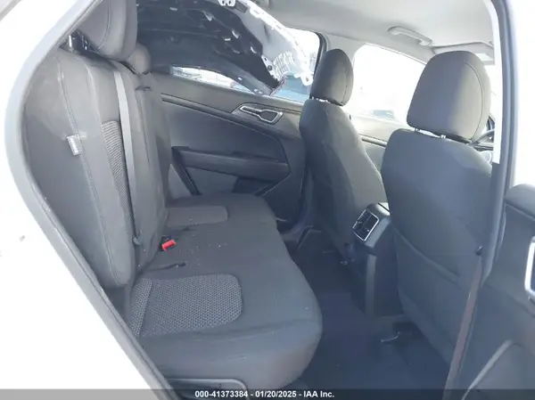 KNDPUCDF1S7336334 2025 KIA SPORTAGE - Image 8