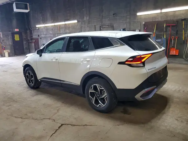 KNDPUCDF2R7243316 2024 KIA SPORTAGE - Image 2