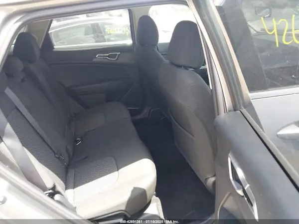 KNDPUCDF2R7275330 2024 KIA SPORTAGE - Image 8