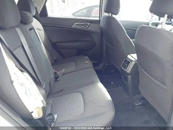 KNDPUCDF2R7295125 2024 KIA SPORTAGE - Image 8