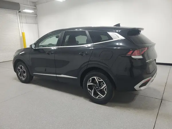 KNDPUCDF2S7359010 2025 KIA SPORTAGE - Image 2