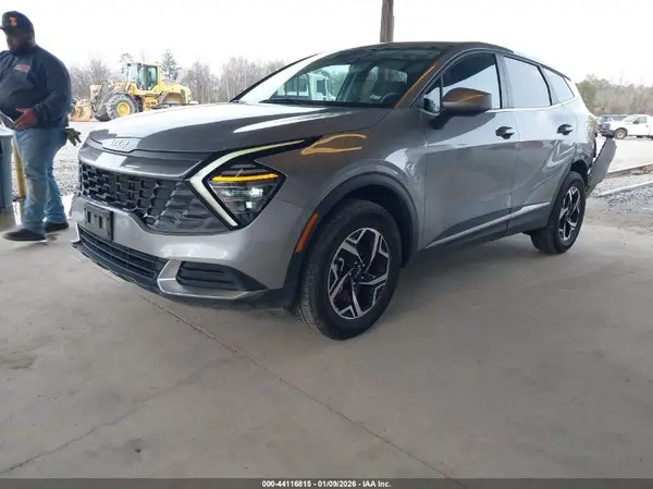 KNDPUCDF3R7254941 2024 KIA SPORTAGE - Image 2