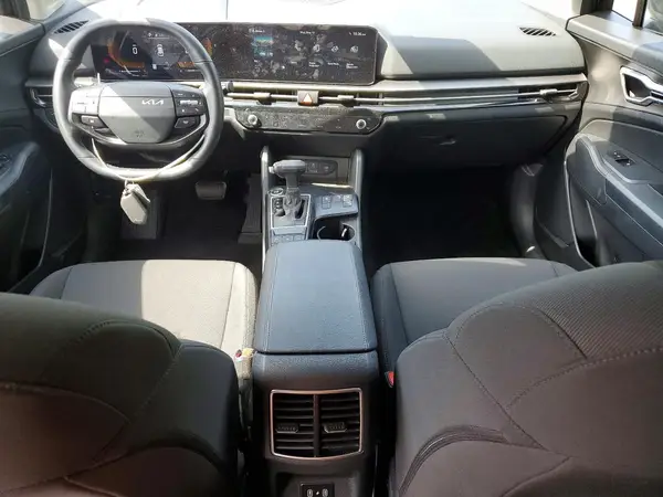 KNDPUCDF5T7463783 2026 KIA SPORTAGE - Image 8