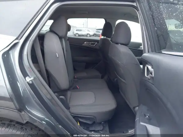 KNDPUCDF6R7235736 2024 KIA SPORTAGE - Image 8