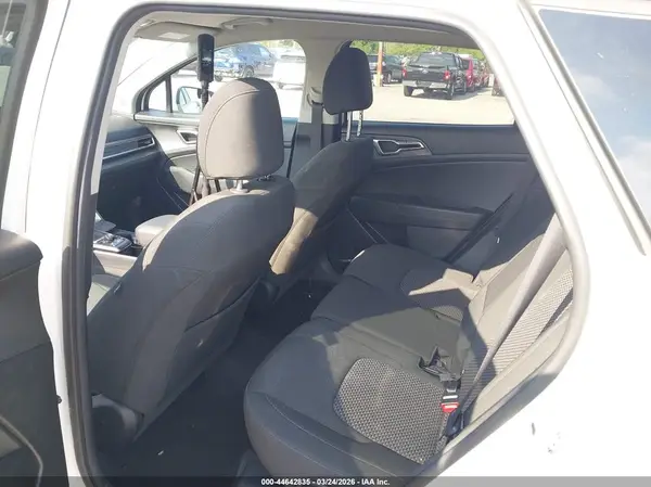 KNDPUCDF6R7306868 2024 KIA SPORTAGE - Image 8