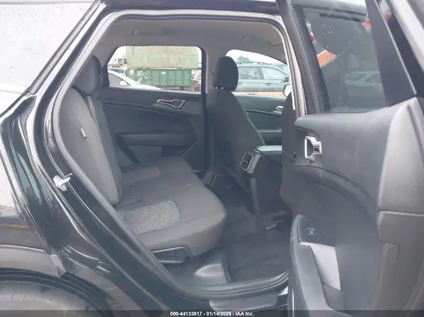 KNDPUCDF7R7237317 2024 KIA SPORTAGE - Image 8