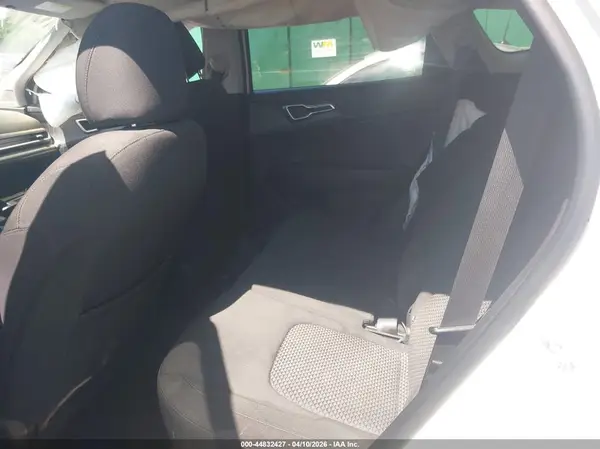 KNDPUCDF7S7331199 2025 KIA SPORTAGE - Image 8