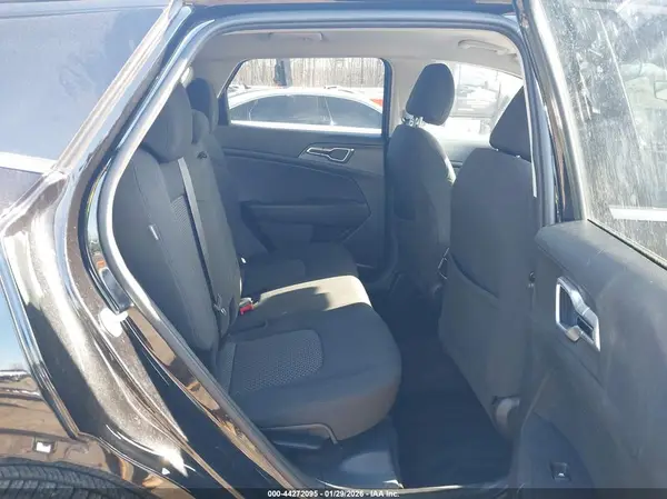 KNDPUCDF7S7353008 2025 KIA SPORTAGE - Image 8