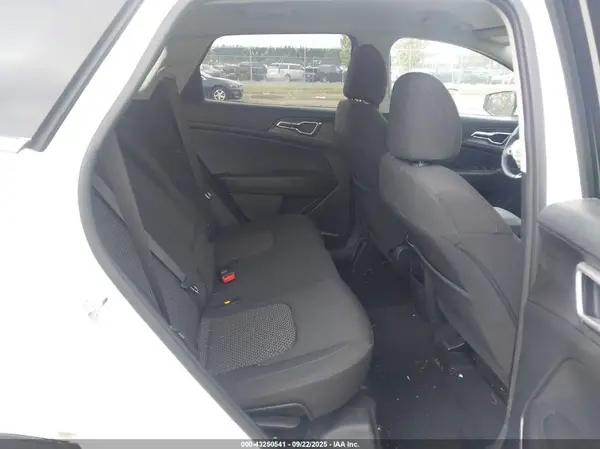 KNDPUCDF8R7235317 2024 KIA SPORTAGE - Image 8
