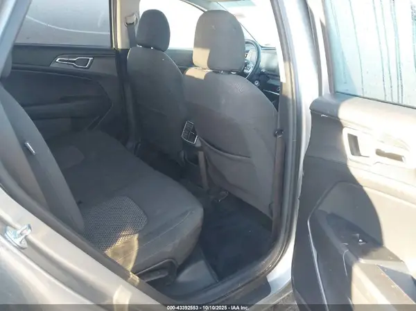 KNDPUCDF8R7289023 2024 KIA SPORTAGE - Image 8