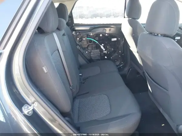 KNDPUCDF9R7275101 2024 KIA SPORTAGE - Image 8