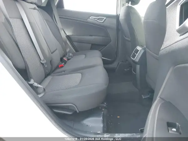 KNDPUCDF9S7368075 2025 KIA SPORTAGE - Image 8