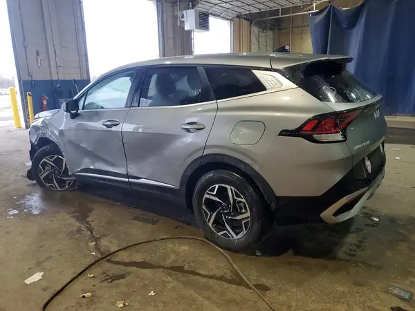 KNDPUCDF9S7400877 2025 KIA SPORTAGE - Image 2