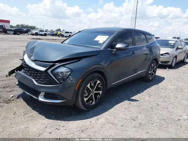 KNDPV3AF5P7103677 2023 KIA SPORTAGE - Image 2