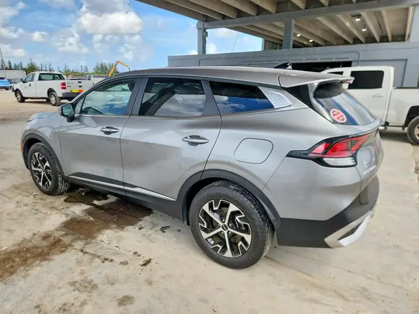 KNDPV3DF0R7272469 2024 KIA SPORTAGE - Image 2