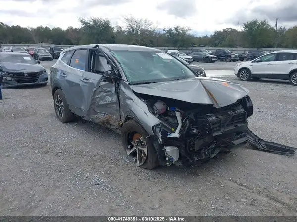 KNDPV3DF1R7270214 2024 KIA SPORTAGE - Image 1