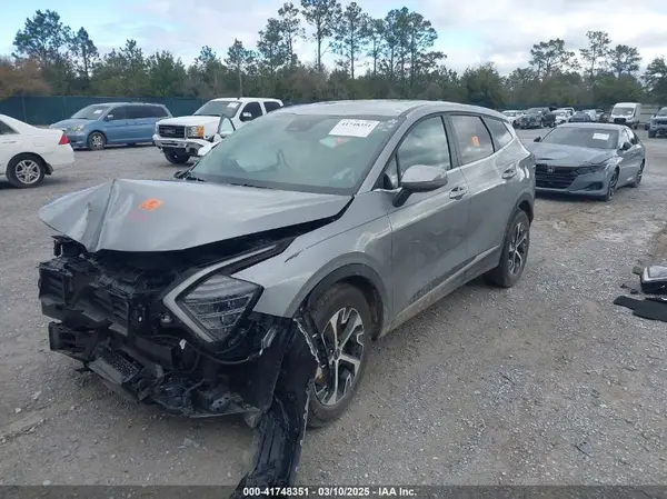 KNDPV3DF1R7270214 2024 KIA SPORTAGE - Image 2