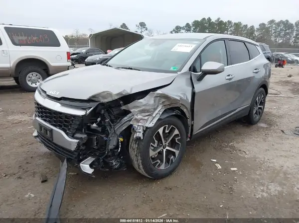 KNDPV3DF2S7328871 2025 KIA SPORTAGE - Image 2