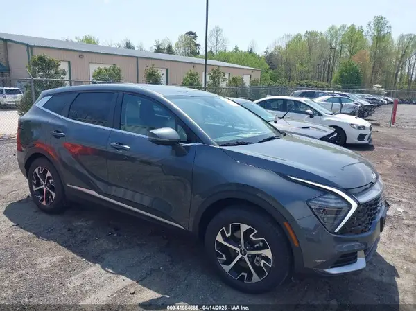 KNDPV3DF7S7328767 2025 KIA SPORTAGE - Image 1