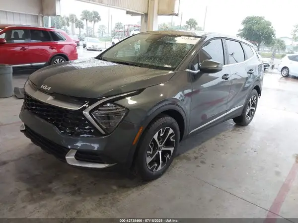 KNDPV3DF8S7365634 2025 KIA SPORTAGE - Image 2