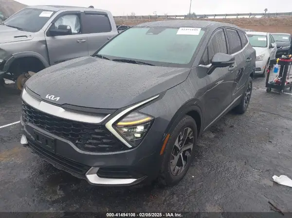 KNDPV3DFXR7257591 2024 KIA SPORTAGE - Image 2