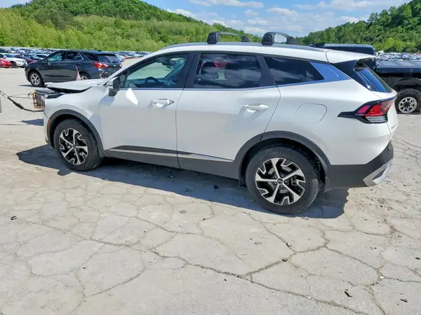 KNDPVCAG1P7113454 2023 KIA SPORTAGE - Image 2