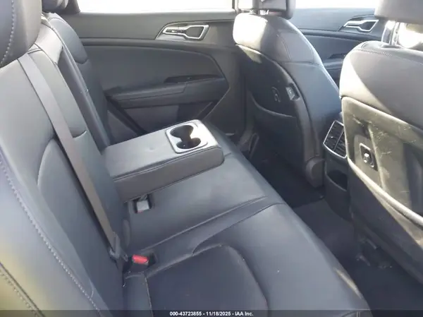 KNDPVCAG2P7102995 2023 KIA SPORTAGE - Image 8