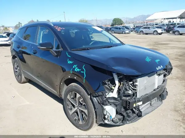 KNDPVCAG2P7104052 2023 KIA SPORTAGE - Image 1