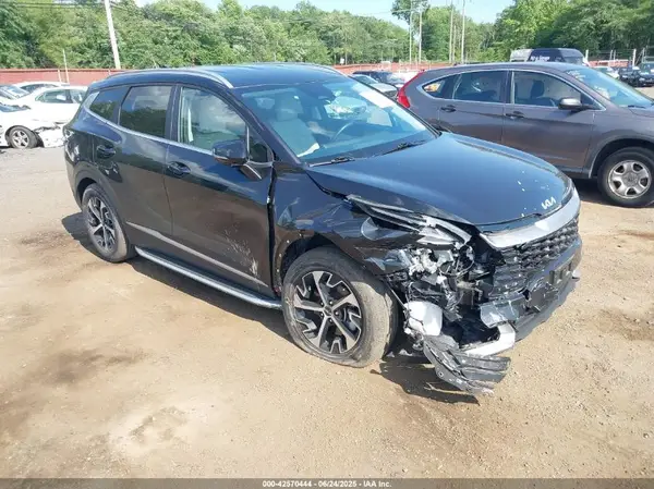 KNDPVCAG3P7057615 2023 KIA SPORTAGE - Image 1