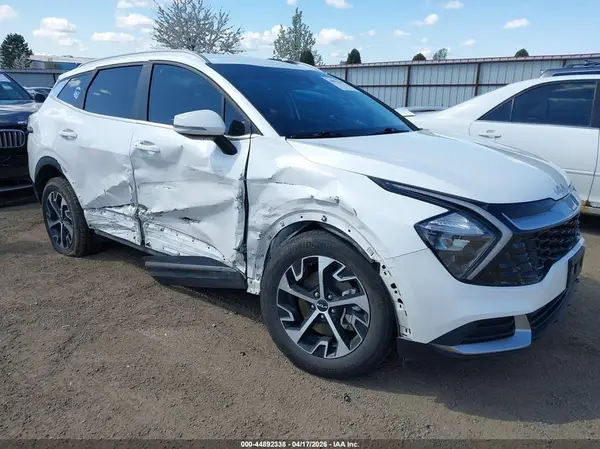 KNDPVCAG3P7095510 2023 KIA SPORTAGE - Image 1