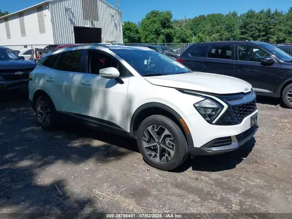 KNDPVCAG4P7013901 2023 KIA SPORTAGE - Image 1