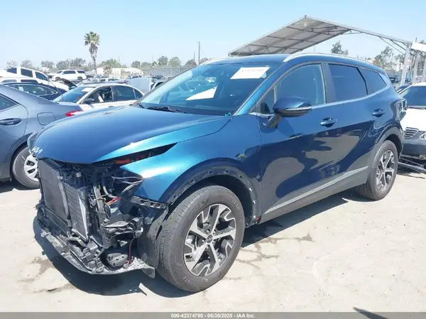 KNDPVCAG4P7018273 2023 KIA SPORTAGE - Image 2