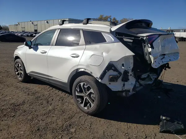 KNDPVCAG5P7084640 2023 KIA SPORTAGE - Image 2