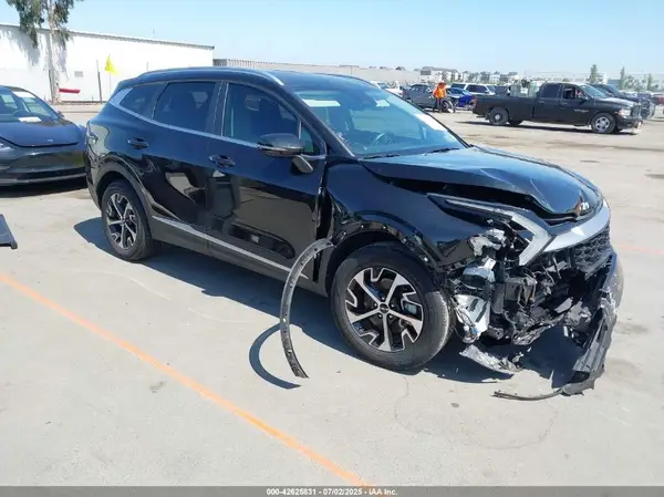 KNDPVCAG6P7013673 2023 KIA SPORTAGE - Image 1