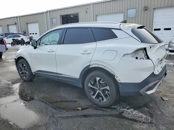 KNDPVCAG6P7013902 2023 KIA SPORTAGE - Image 2