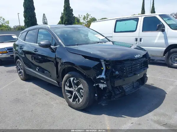 KNDPVCAG6P7026732 2023 KIA SPORTAGE - Image 1