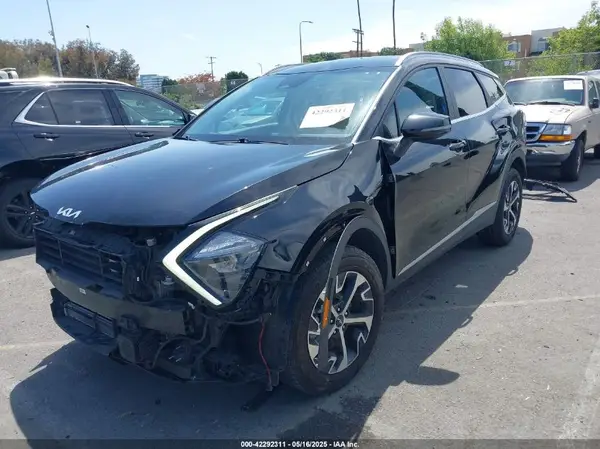 KNDPVCAG6P7026732 2023 KIA SPORTAGE - Image 2