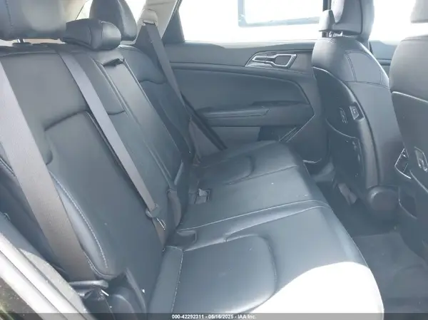 KNDPVCAG6P7026732 2023 KIA SPORTAGE - Image 8