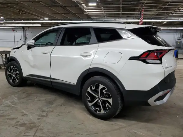 KNDPVCAG7P7040090 2023 KIA SPORTAGE - Image 2