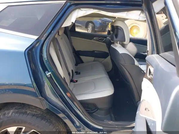 KNDPVCAG7P7071100 2023 KIA SPORTAGE - Image 8