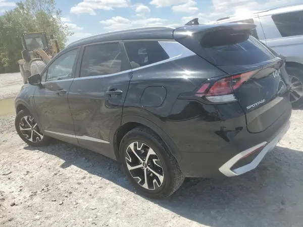KNDPVCAG7P7077835 2023 KIA SPORTAGE - Image 2