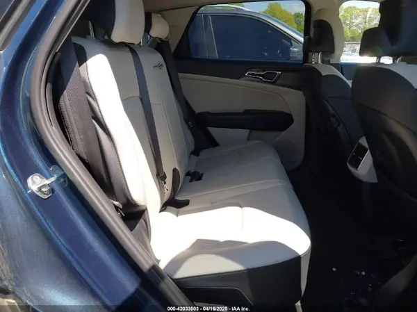 KNDPVCAG8P7013061 2023 KIA SPORTAGE - Image 8