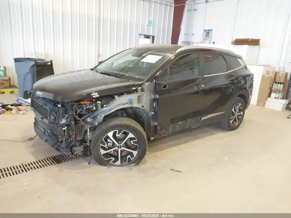 KNDPVCAG8P7095454 2023 KIA SPORTAGE - Image 2
