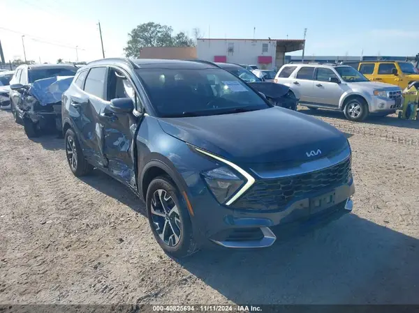 KNDPVCAG9P7012453 2023 KIA SPORTAGE - Image 1