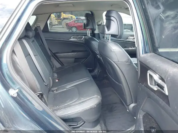 KNDPVCAG9P7051155 2023 KIA SPORTAGE - Image 8
