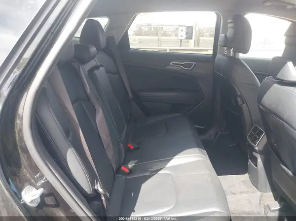 KNDPVCAGXP7017886 2023 KIA SPORTAGE - Image 8