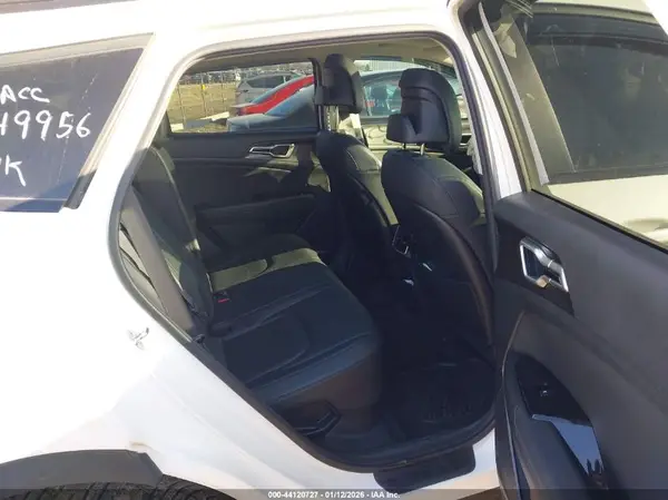 KNDPVCAGXP7027320 2023 KIA SPORTAGE - Image 8