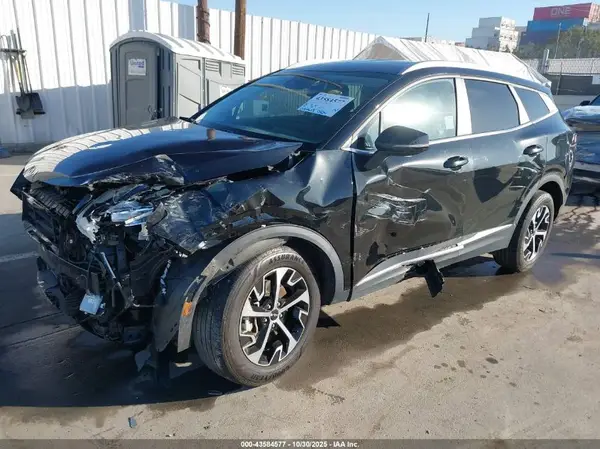 KNDPVCAGXP7028029 2023 KIA SPORTAGE - Image 2