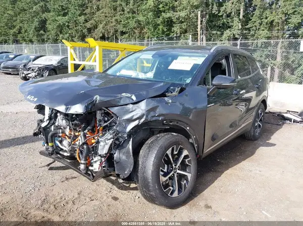KNDPVCAGXP7091731 2023 KIA SPORTAGE - Image 2